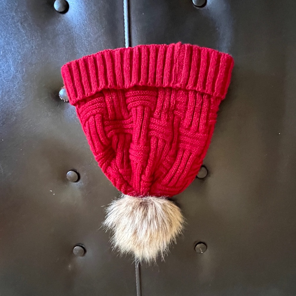 Red hat - Picture 2 of 2